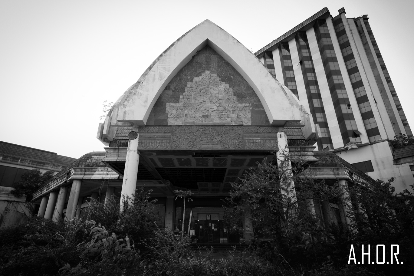 Lost place hotel thailand